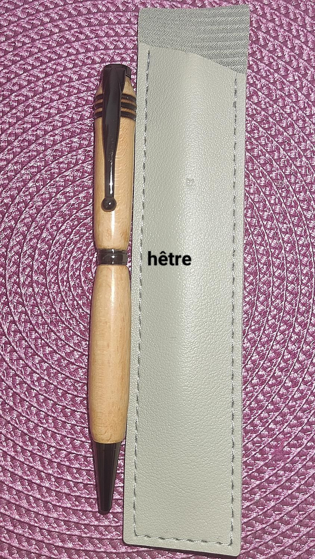 Stylos bois massif ciré touché doux