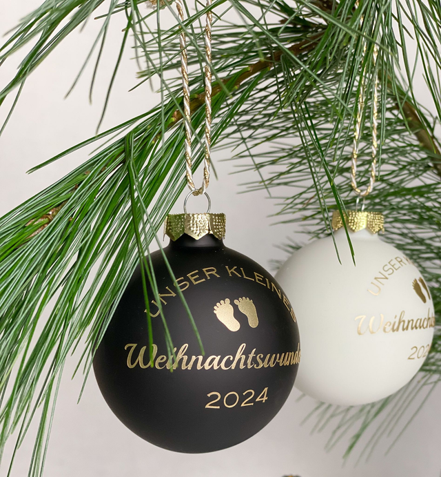 Individuelle Weihnachtskugeln – mit Wunschnamen für einen besonderen Baum