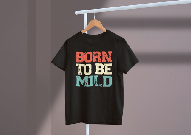 Born To Be Mild Introvert Humor Low Key Funny Vibes. Geboren, um milder, introvertierter Humor, zurückhaltende, lustige Stimmung zu sein