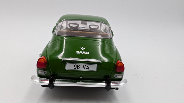 Saab 96 V4 (1971) – skala - 1:18