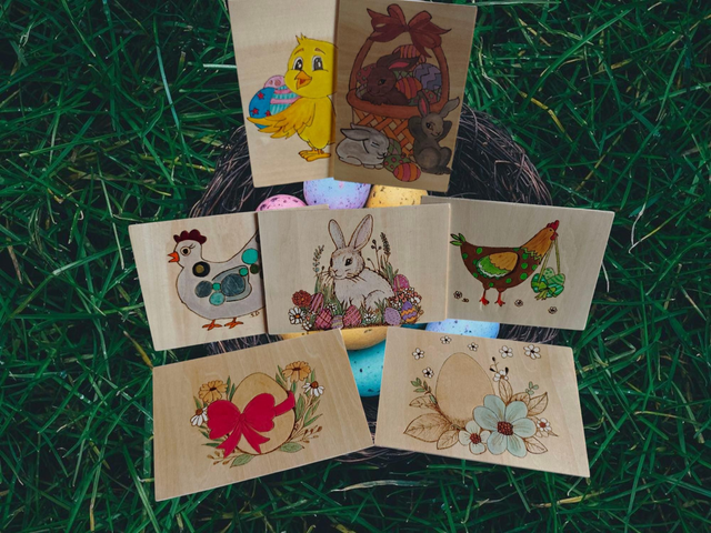 Carte postale en bois – Édition spéciale Pâques