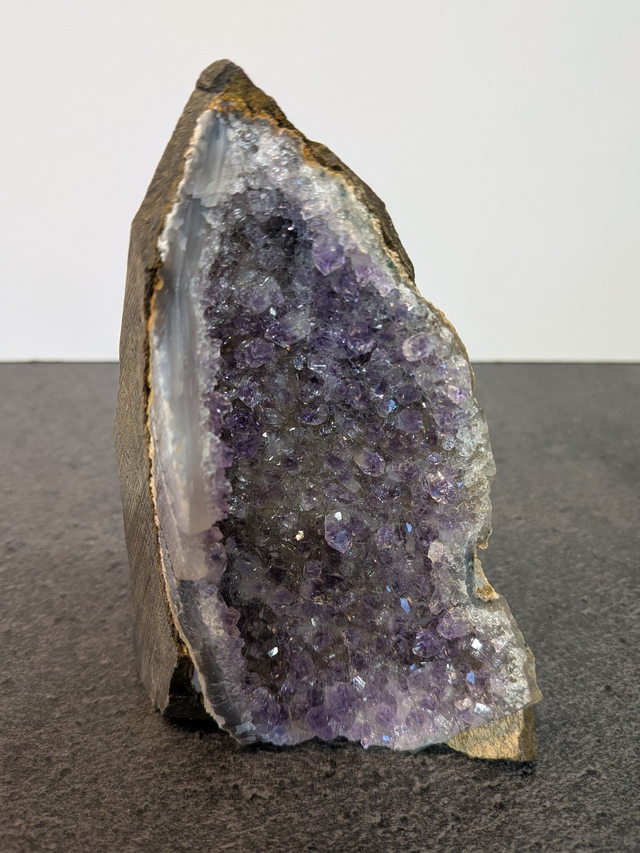 Amethyst cut base geode