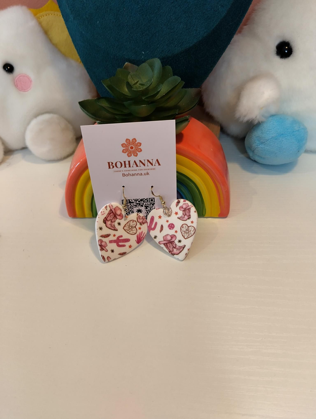 Western Pattern Heart Earrings – Handmade Polymer Clay 🤎