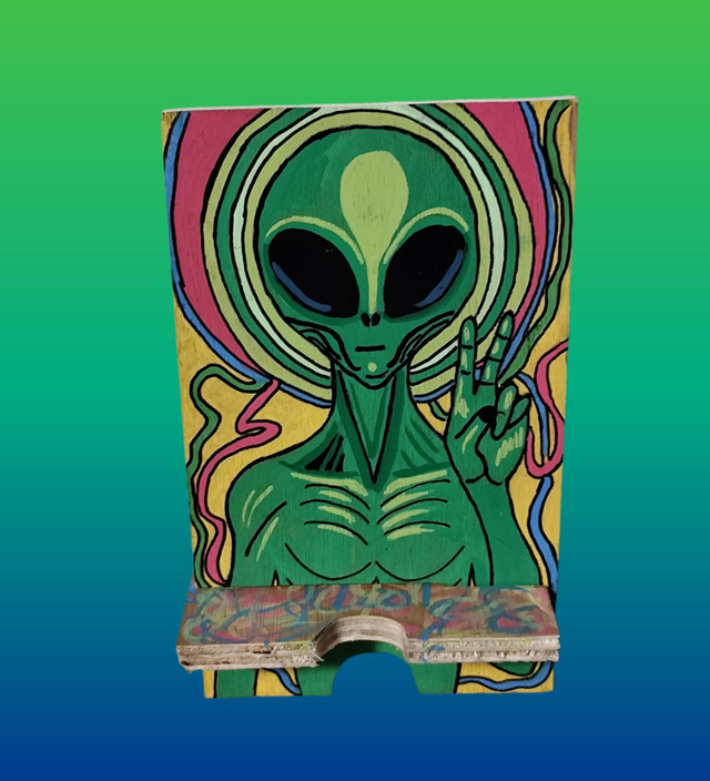 Support de charge téléphone OVNI