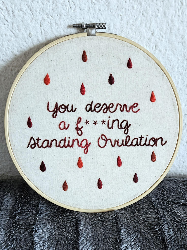 Cercle brodé - Standing Ovulation