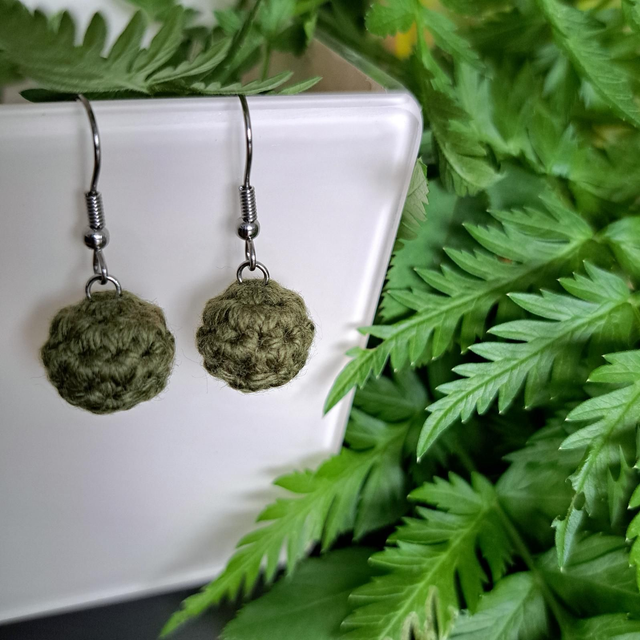 Helmiä - Luomupuuvilla korvakorut - Villoin