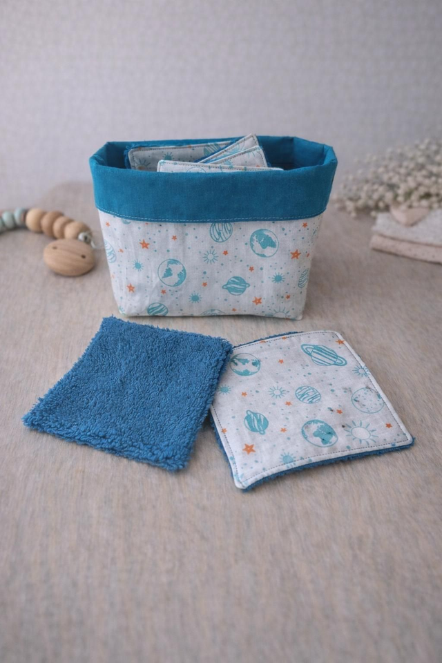 Panière et 8 lingettes bébé 