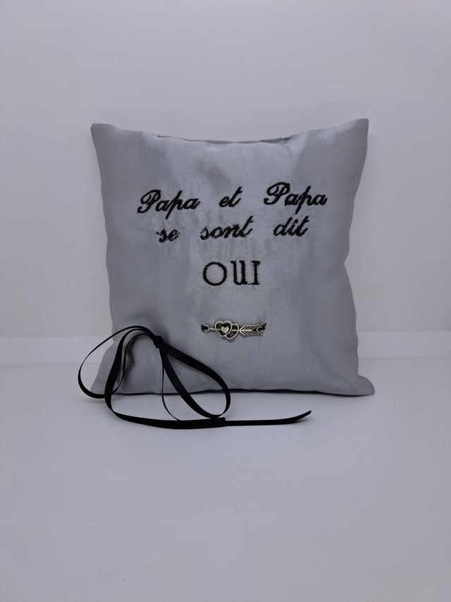 Coussin porte alliances "Papa et Papa se sont dit OUI"