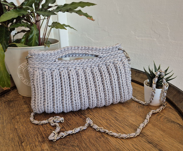 Pochette Mira