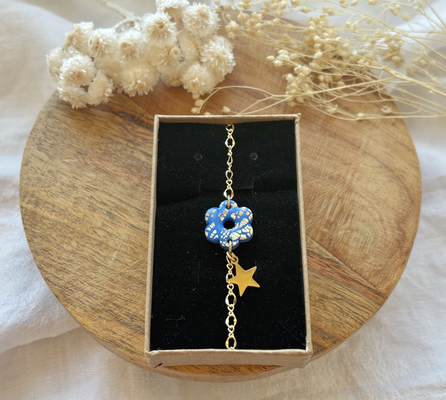 Bracelet fleur bleu électrique