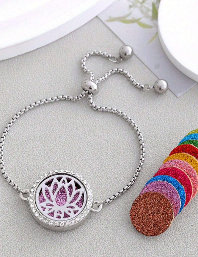 Bracelet diffuseur d'huiles essentielles argent " Lotus "