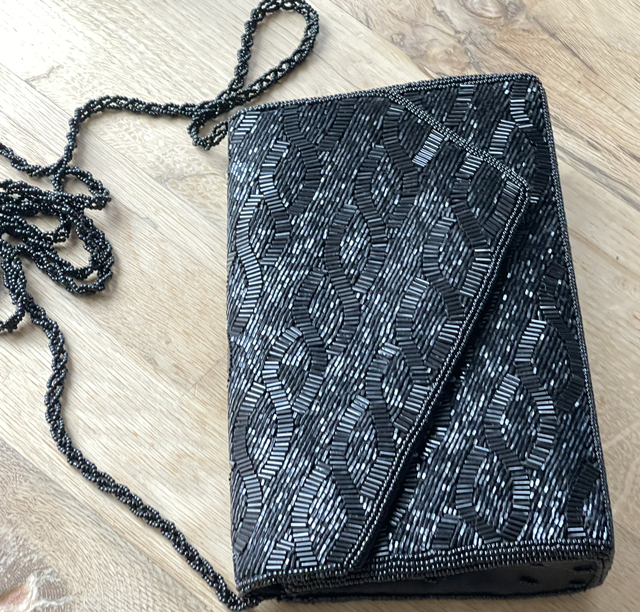 Schwarze Glasperlen Tasche