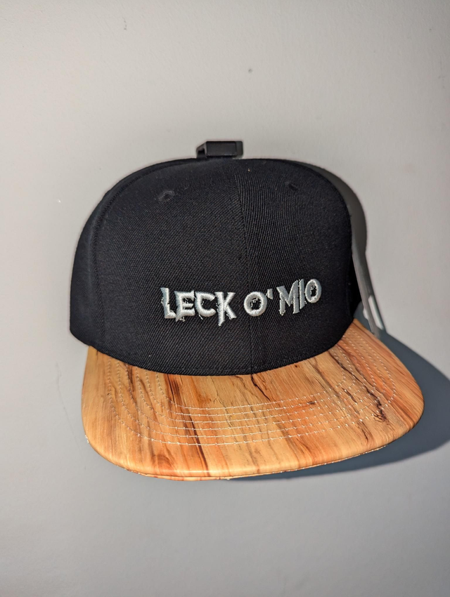leckomio Cap Wood