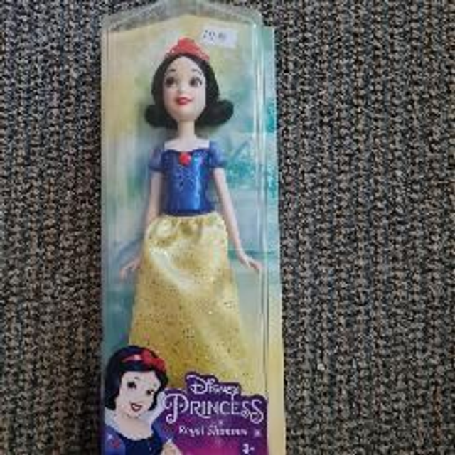 DISNEY SNOWWHITE SHIMMER DOLL