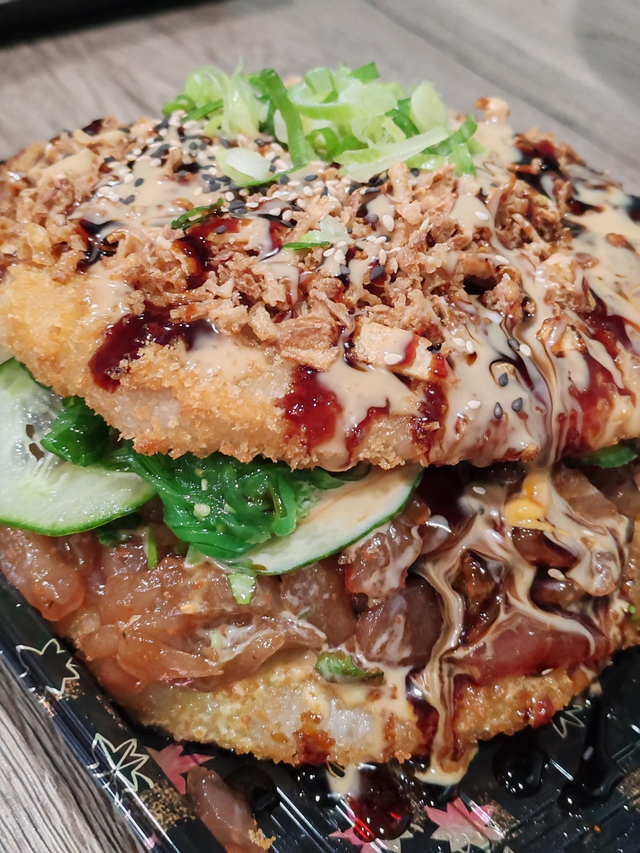 Burger  au thon mariné 