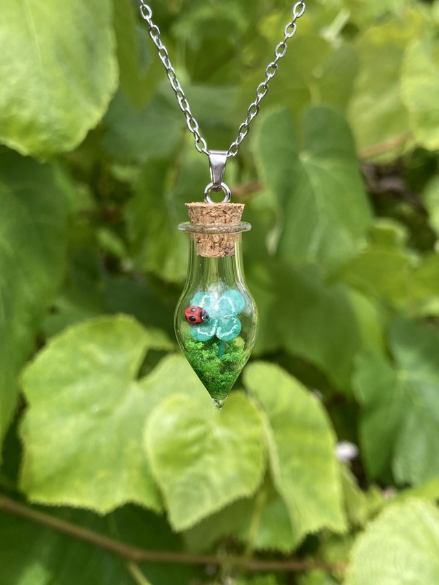 Pendentif trèfle à 4 feuilles