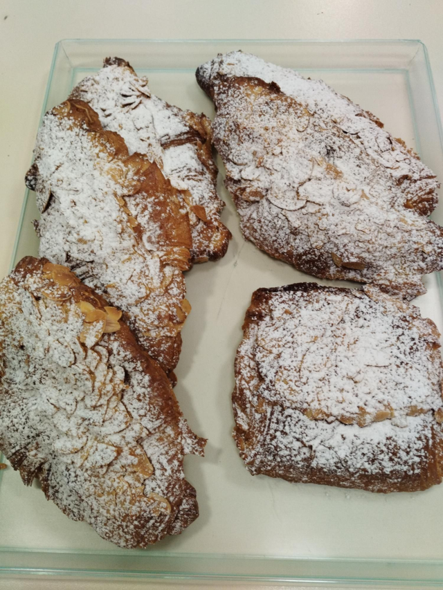 Viennoiserie amandes