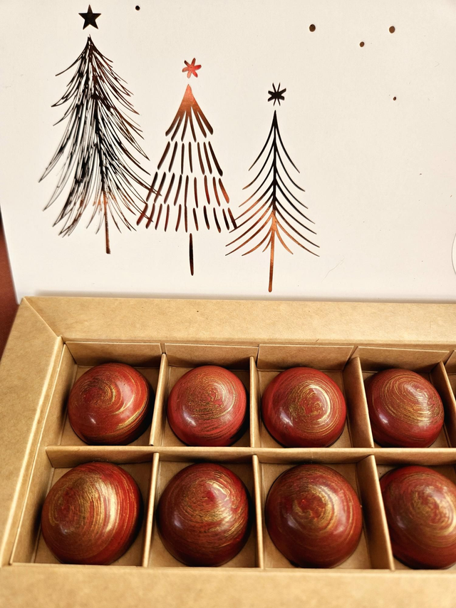 Coffret chocolat caramel safrané