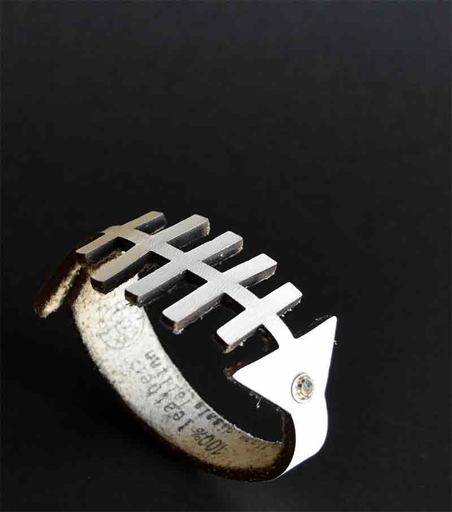 Wider white leather wristband "Lu"