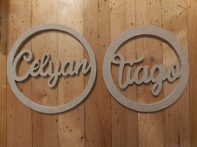 Prénom couronne simple 