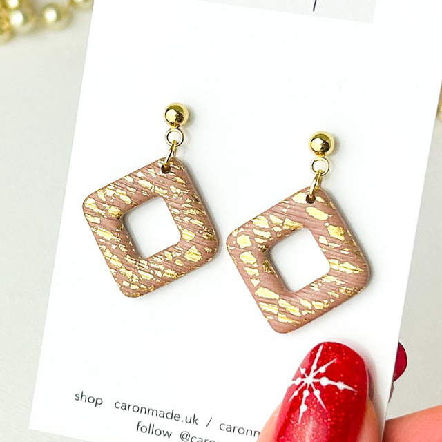 Beige and gold open square