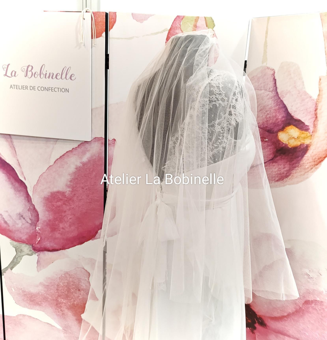 Long voile de mariée simple avec rabat ivoire