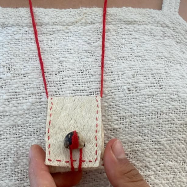 yanchama needles necklace