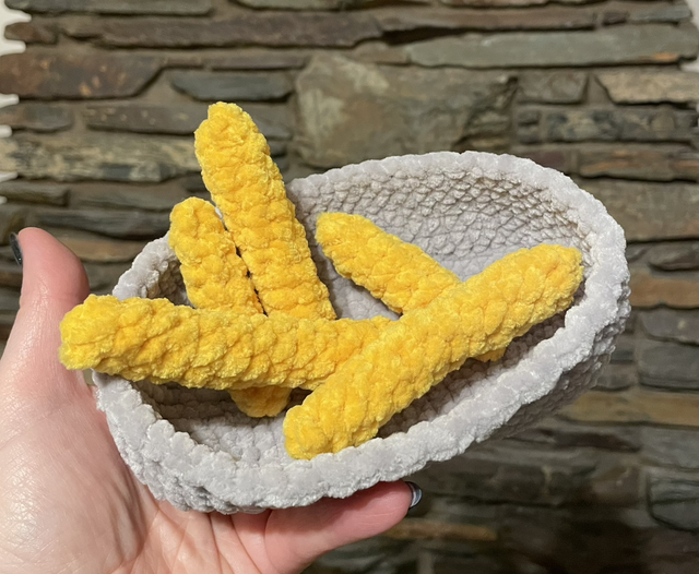 Crochet amigurumi chicken nuggets & fries