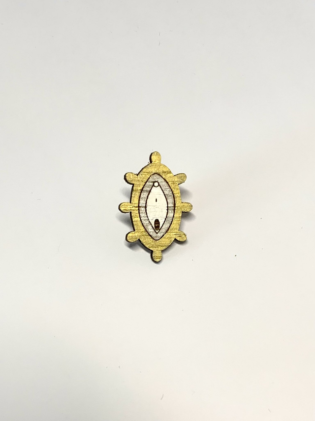 Pin’s « vulve »