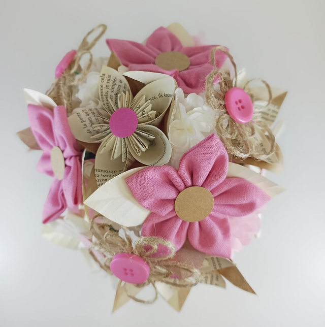 Composition &quot;Victoria&quot; rose