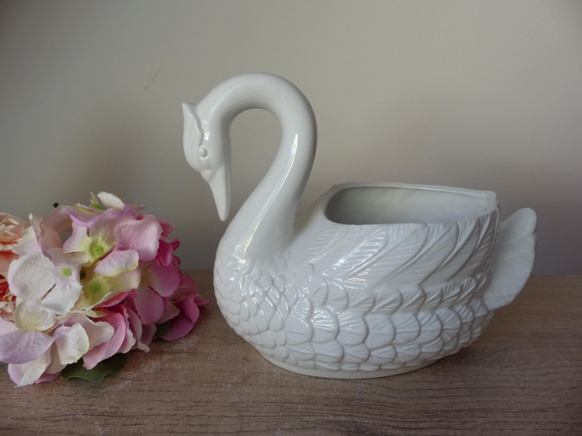 Grand Cache‑Pot Cygne en Céramique Blanche – Vide Poche Oiseau Style Épuré et Romantique