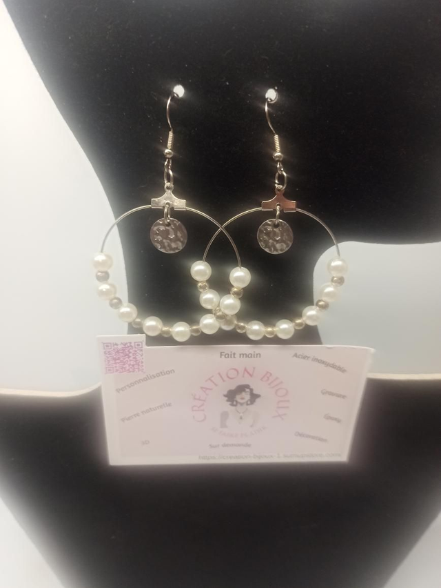 Boucle d'oreille perle