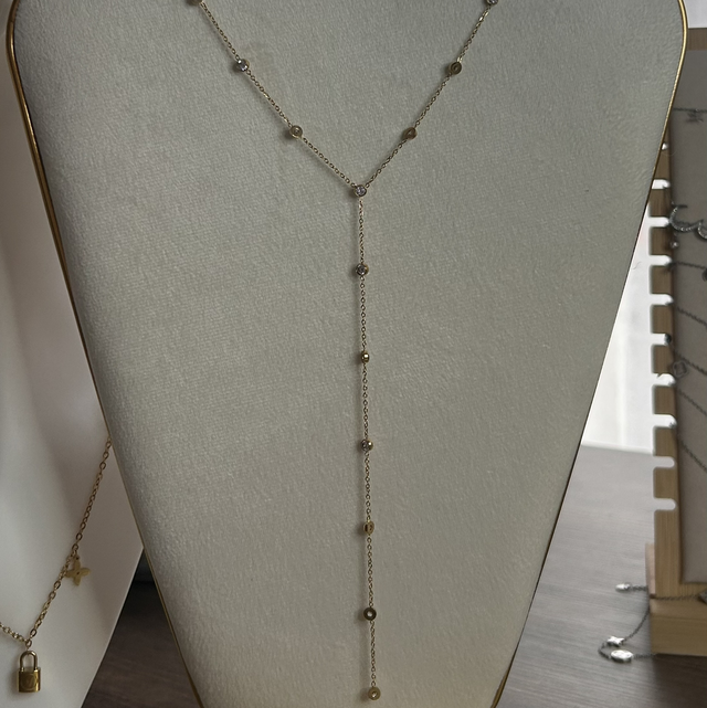 Collier y Stella