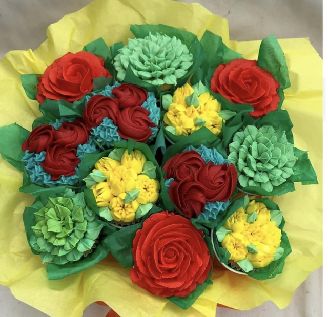 "Bright" Cupcake Bouquet