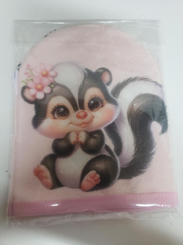 Gant de toilette moufette artisanale 