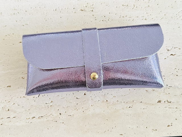 Zonnebrilhoes paars glitter 