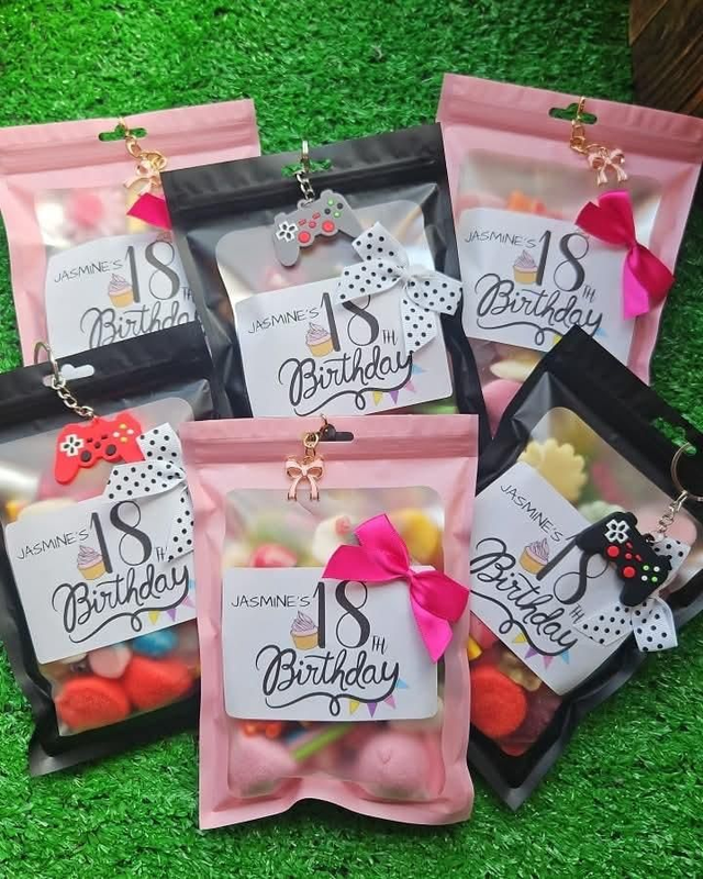 20 Keyring pouches offer ( large ) 