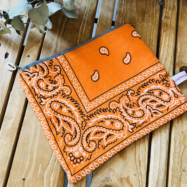 Pochette bi-matière bandana / jean 