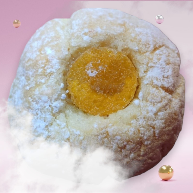 Mandelgebäck mit zartem italienischem Marzipan und einer Füllung aus Mandarine oder Erdbeere