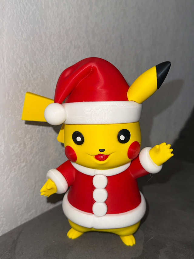 Pikachu de Noel 20cm