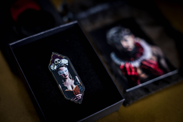 Broche "DOLORES" - création unique à partir d'une photographie