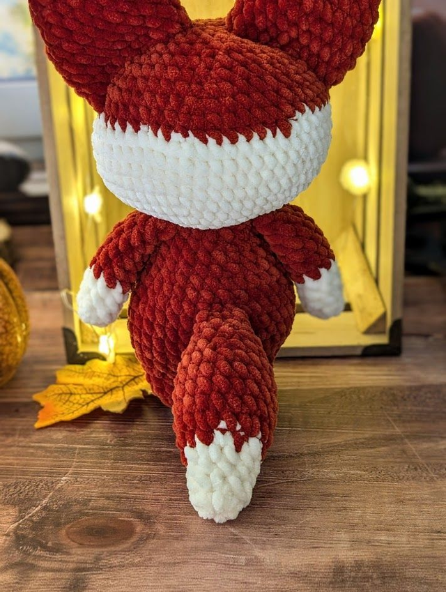 Luna - Peluche renard crocheté , amigurumi , fait main