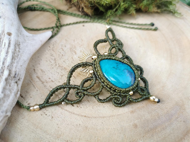Collier solaire ~ Chrysocolle