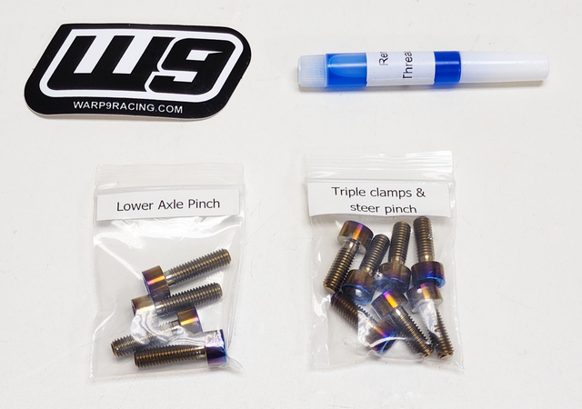 Kit de vis titane Warp9 pour fourches  