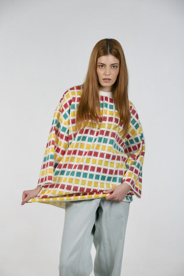 CHECKERED LIGHT SWEATER