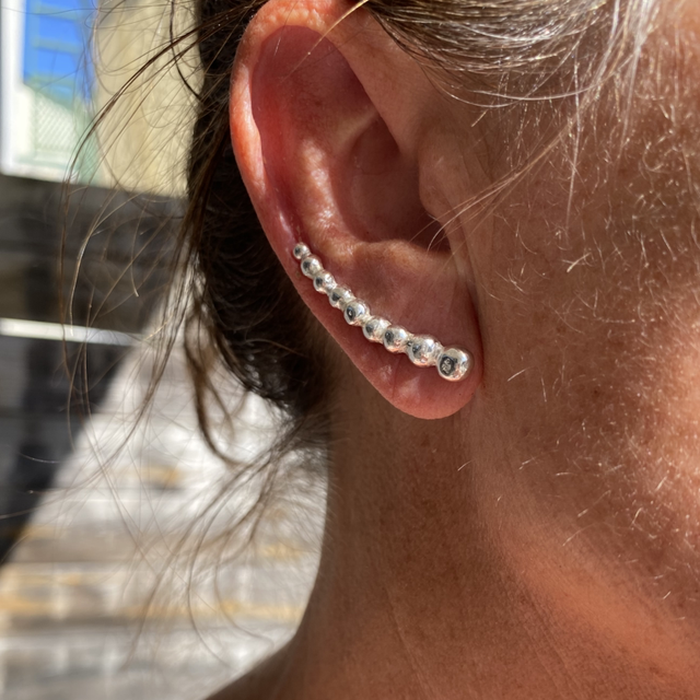Bijou d’oreille unique « Gouttes de pluie » en argent recyclé
