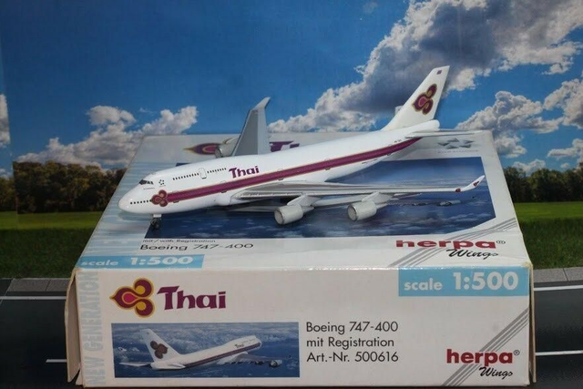 Thai B747-400 (HS-TGX), 1:500 Herpa