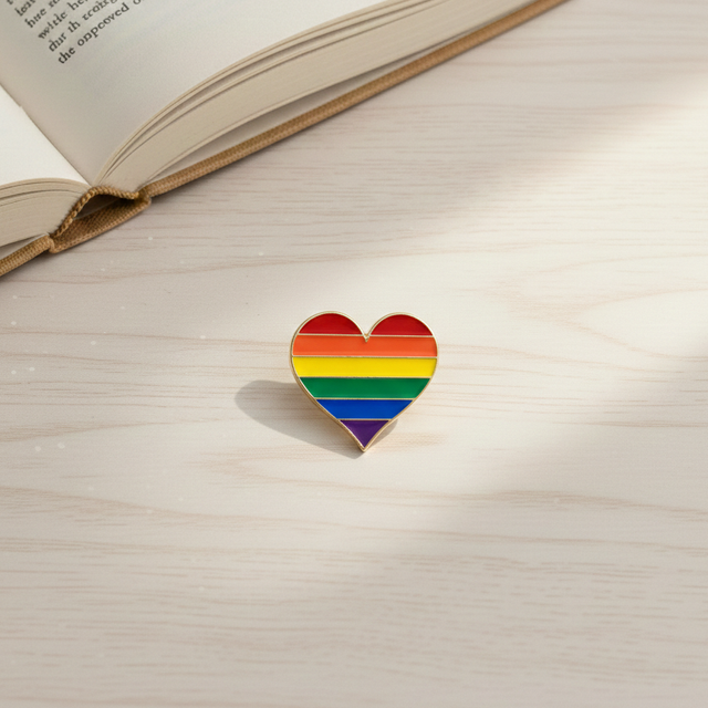 Pin's coeur arc en ciel