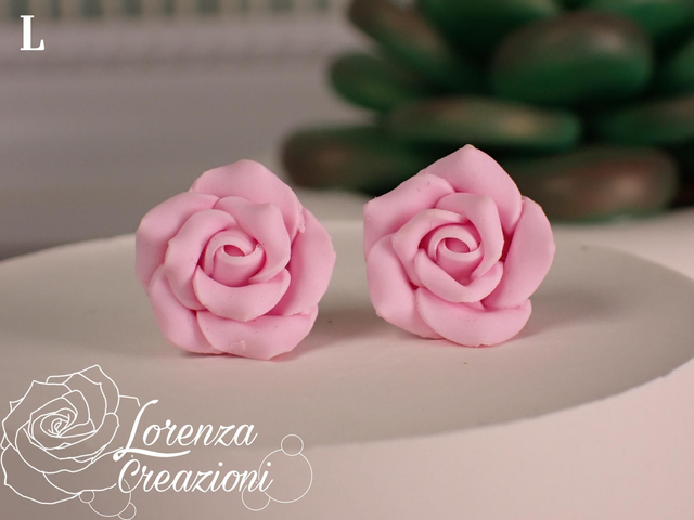 Orecchini a lobo rose rosa pastello