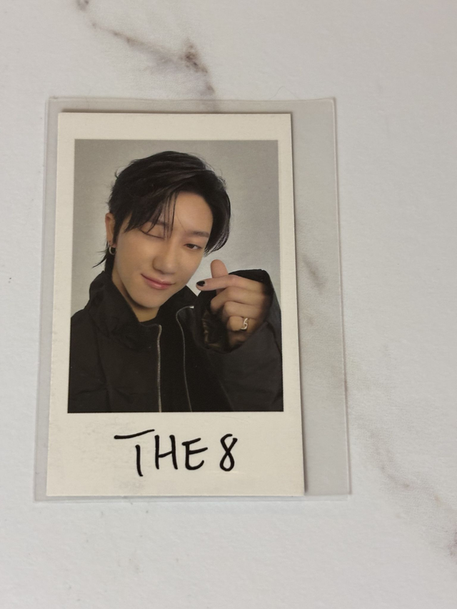 PC OFFICIEL DE THE 8 DE SEVENTEEN